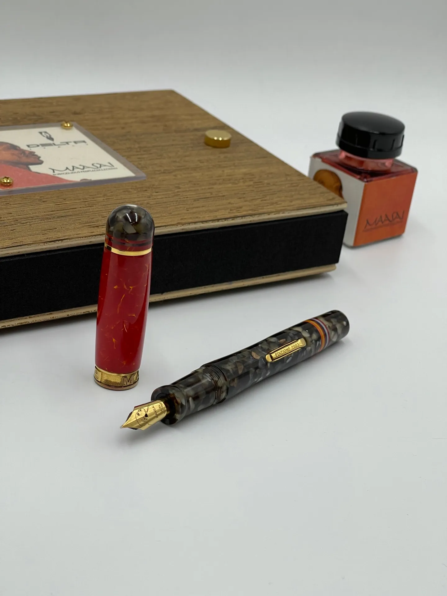 Ручка DELTA MASSAI, перо